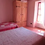 Bed & Breakfast La Casa Antica Pont-Saint-Martin