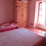 Bed & Breakfast La Casa Antica Pont-Saint-Martin