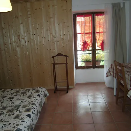 La Casa Antica Bed & Breakfast Pont-Saint-Martin